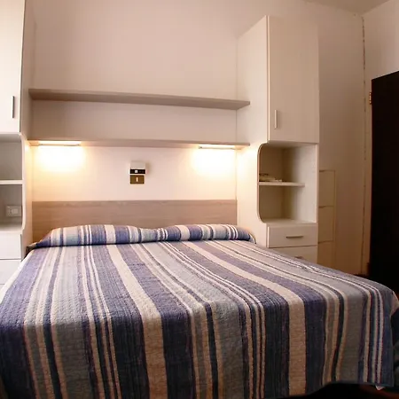 Hotel Aquila 2*